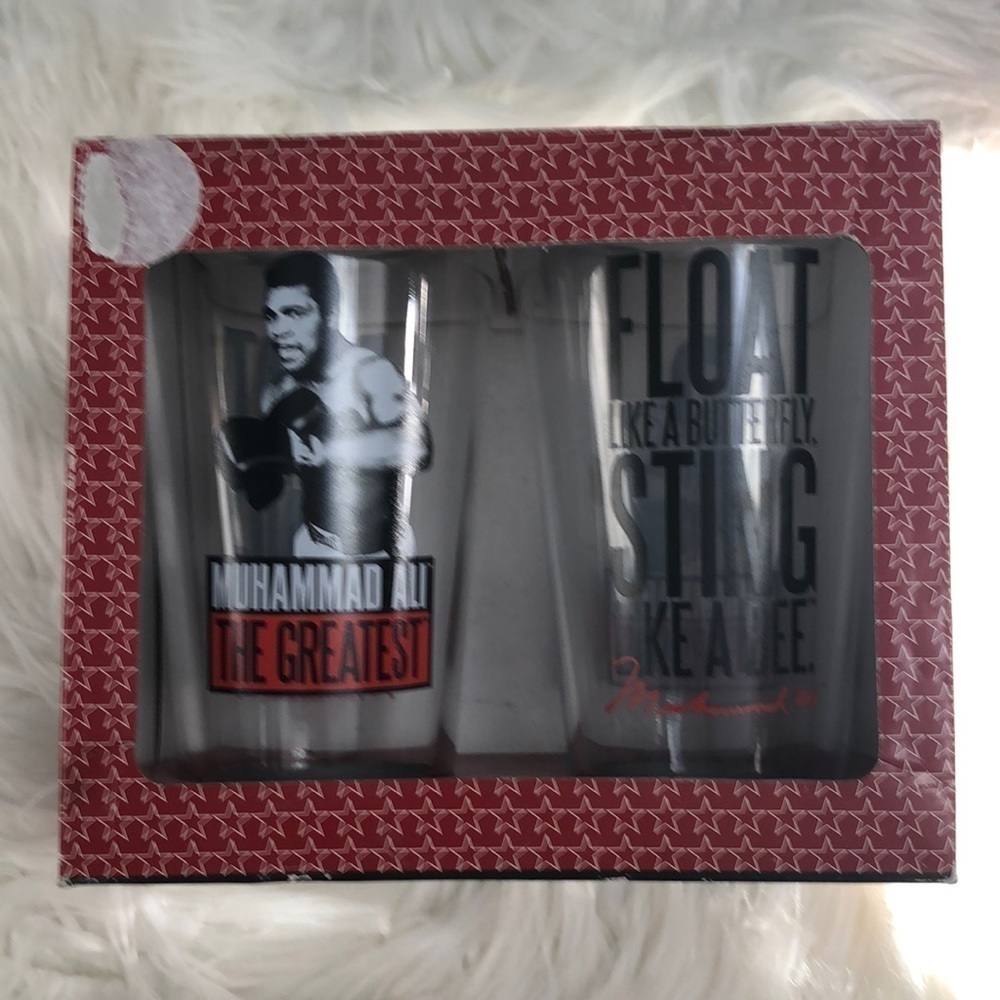 RARE Muhammad Ali THE GREATEST 16 oz. Glasses, Set Of 2